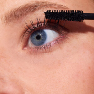 Alternative view of So Extra Mascara